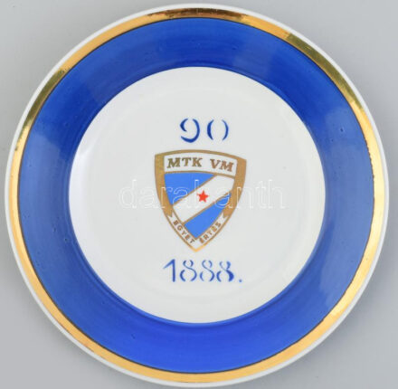 Hollóházi porcelán MTK VM Egyetértés 90 tál, jelzett, kopásnyomokkal, d: 18 cm