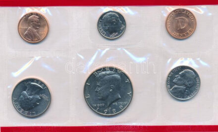 Amerikai Egyesült Államok 1989D 1c-1/2$ (5xklf) + 'Denver' zseton, forgalmi sor eredeti tokban, tanúsítvánnyal, borítékban T:UNC USA 1989D 1 Cent - 1/2 Dollar (5xdiff) + 'Denver' token, coin set in original case with certificate, in envelope