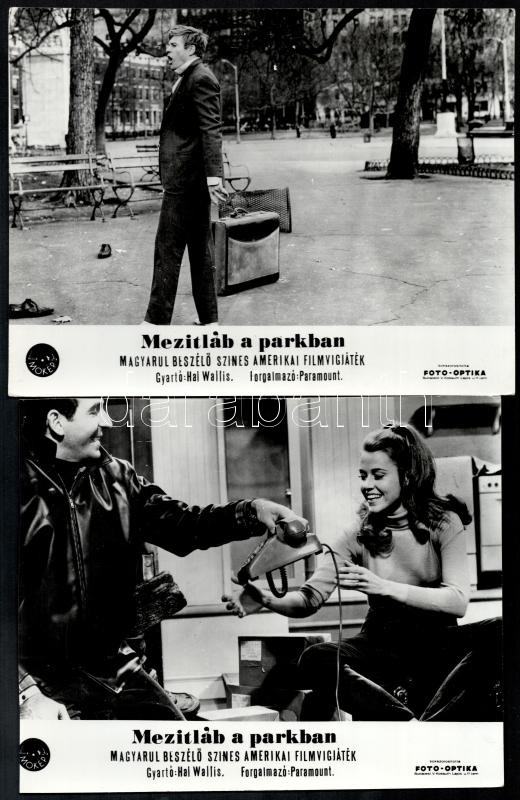 cca 1967 ,,Mezítláb a parkban' című amerikai filmvígjáték jelenetei és szereplői, 13 db vintage produkciós filmfotó, ezüst zselatinos fotópapíron, a használatból eredő (esetleges) kisebb hibákkal, 18x24 cm - Image 3