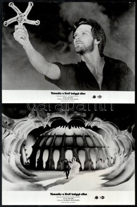 cca 1985 ,,Támadás a Krull bolygó ellen' című amerikai fantasztikus kalandfilm jelenetei és szereplői, 7 db vintage produkciós filmfotó, ezüst zselatinos fotópapíron, a használatból eredő (esetleges) kisebb hibákkal, 18x24 cm