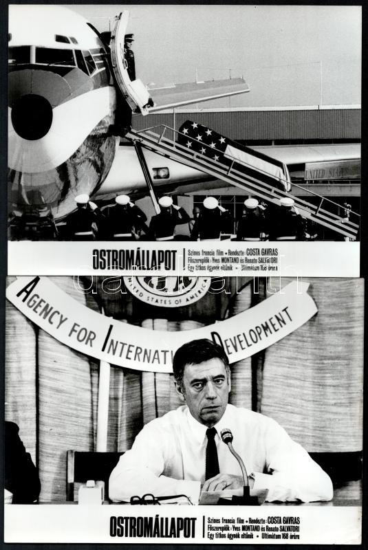 cca 1973 ,,Ostromállapot' című francia film jelenetei és szereplői (főszereplő Yves Montand és Renato Salvatori), 15 db vintage produkciós filmfotó, ezüst zselatinos fotópapíron, a használatból eredő (esetleges) kisebb hibákkal,