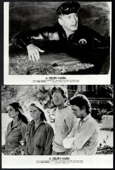 cca 1973 ,,A delfin napja' című amerikai tudományos - fantasztikus film jelenetei és szereplői, 6 db vintage produkciós filmfotó, ezüst zselatinos fotópapíron, a használatból eredő jelentősebb hibákkal, 18x24 cm