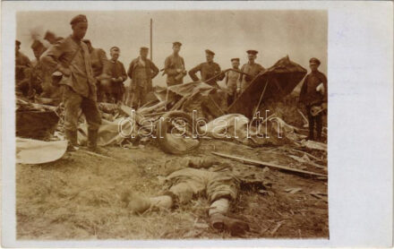 1918 Ein 'Franzmann' abgeschossen am 11. 5. 18. / WWI German military, shot down French aircraft and dead pilot, corpse. photo