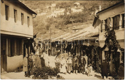 1918 Ansicht Skutari / Osztrák-magyar katonák Shkodra városában (Albánia) / WWI Austro-Hungarian K.u.K. military, group of soldiers in Shkoder. photo + 'K.u.K. Reservespital Stari Bar Montenegro' 'K.u.K. Etappenpostamt Virpazar' (EK)