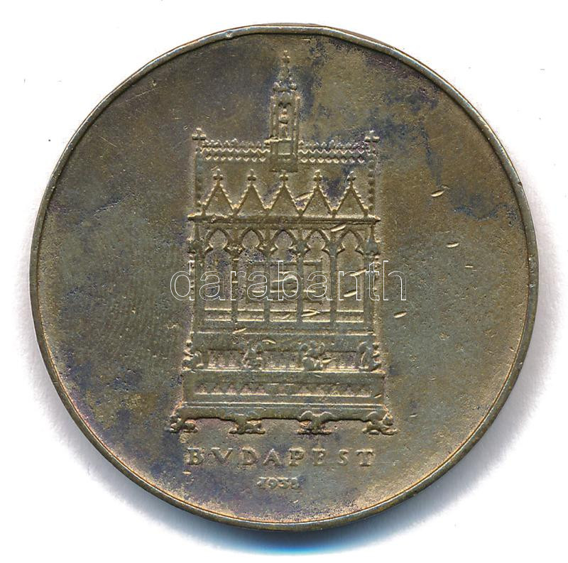 Madarassy Walter (1909-1994) 1938. 'Budapest - Szent István / Szent Jobb' kétoldalas bronz emlékérem (40mm) T:XF - Image 2