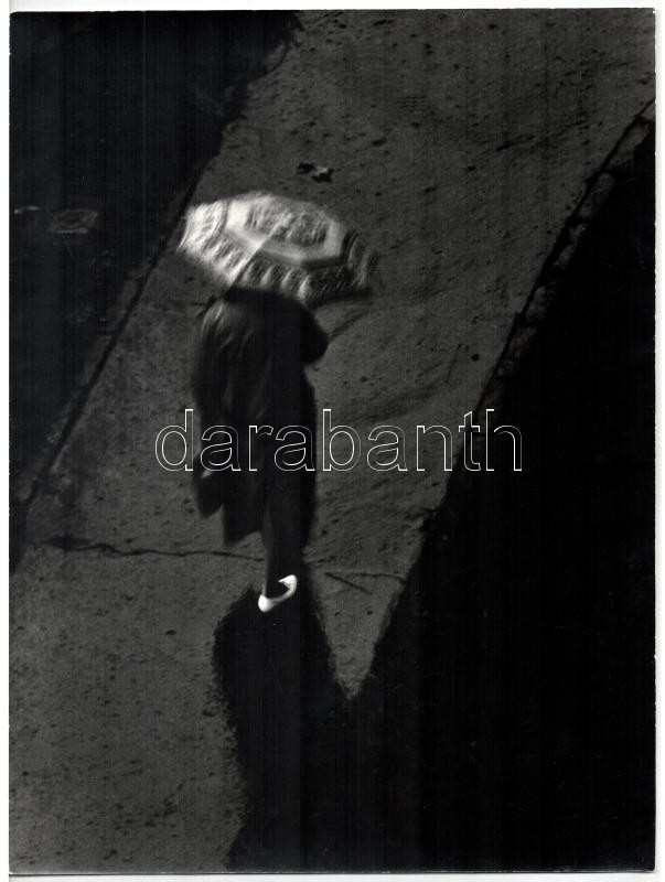 cca 1980 Vincze János (1922-1999) kecskeméti fotóművész hagyatékából, pecséttel jelzett, feliratozott vintage fotóművészeti alkotás (Elmozdulások), ezüst zselatinos fotópapíron, 39,5x29,5 cm