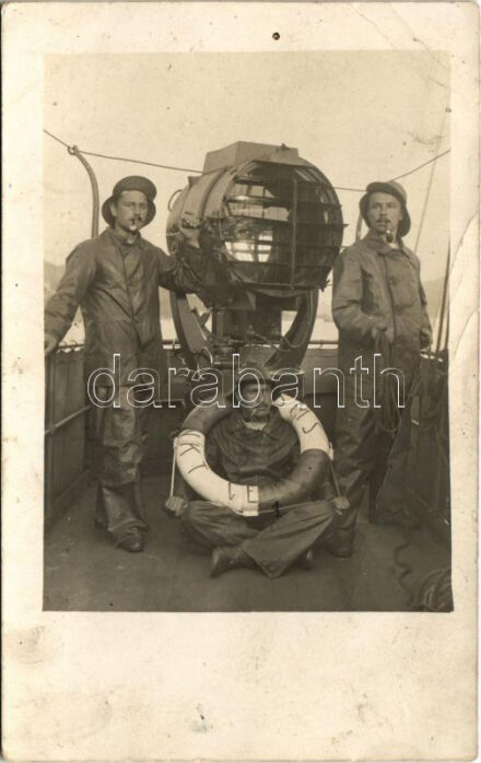 SMS Sankt Georg az Osztrák-Magyar Haditengerészet páncélos cirkálója, matrózok a fedélzeten / K.u.K. Kriegsmarine / Austro-Hungarian Navy SMS Sankt Georg armored cruiser, mariners on board. photo (EB)