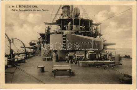 SMS Erzherzog Karl, Achter Turmgeschütz klar zum Feuern / SMS Erzherzog Karl az Osztrák-Magyar Haditengerészet Erzherzog Karl-osztályú pre-dreadnought csatahajója (Linienschiffe), tüzelésre kész toronyágyú / Austro-Hungarian Navy
