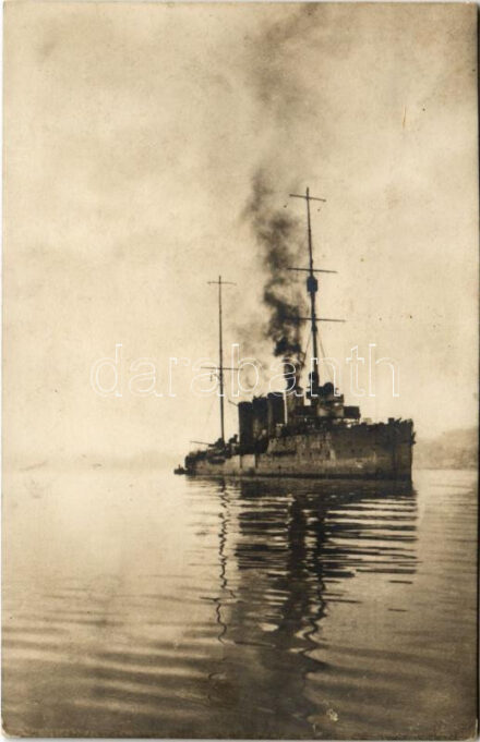 SMS Helgoland az Osztrák-Magyar Haditengerészet Helgoland-osztályú gyorscirkálója az áttörés után / K.u.K. Kriegsmarine, SMS Helgoland nach dem Durchbruche am 19. Dezember 1915. / WWI Austro-Hungarian Navy, SMS Helgoland light cruiser