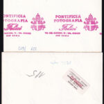 1982 II. János Pál pápa Vatikáni jelzett hivatalos fotók 2 db 14x9 cm - Image 2