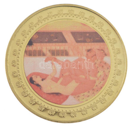 DN 'Kámaszutra - Csillagvirág' aranyozott Cu multicolor érem, német nyelvű leírással, magyar tanúsítvánnyal T:UNC ND 'Kamasutra - Sternenblume' gold plated multicolor Cu coin with German language description and Hungarian certificate