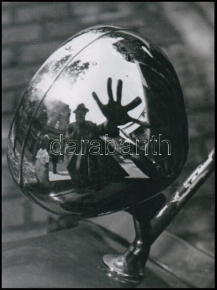 cca 1933 Kinszki Imre (1901-1945) budapesti fotóművész hagyatékából 1 db modern nagyítás, jelzés nélkül, 24x17,8 cm