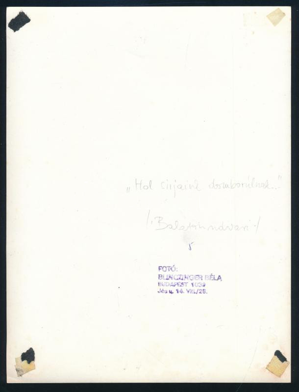 cca 1977 Balatonudvari, Blinczinger Béla: ,,Hol sírjaink domborulnak ...', című, pecséttel jelzett, vintage fotóművészeti alkotása, ezüst zselatinos fotópapíron, 23,8x18 cm - Image 2