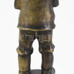 Szamosi Imre (1887-1965): Olvasó férfi. Bronz, jelzett, márvány talapzat, m: 27 cm - Image 3