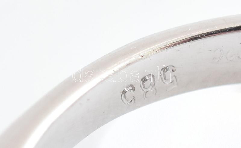 Fehérarany (Au) 14K szoliter köves gyűrű, jelzett, méret: 51, bruttó: 2,8 g - Image 3