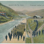 Targu Ocna, Aknavásár; Convoiul venind de la Saline / prisoners of war (POW) coming from the salt mine, soldiers