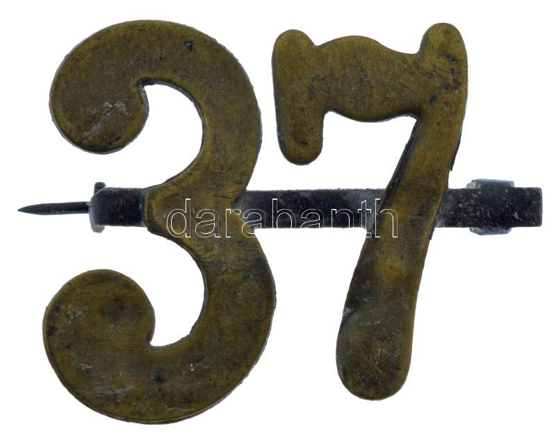 1916. '37 (37. számú gyalogezred)' Cu jelvény + nyitható magyar katonai dögcédula, belül belekarcolt szöveggel (Papp Sándor, K.u.K. JR 37' és a hozzá tartozó személyi papírral T:XF / Hungary 1916. '37 (Infantry Regiment No. 37)' Cu - Image 2