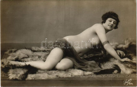 Meztelen erotikus hölgy / Erotic nude lady. Super 974.