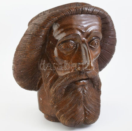 Borsódy László (1938- ): Szent László király. Mázas kerámia, jelzett, B.L. 1985. 5/2. 28x26x31 cm