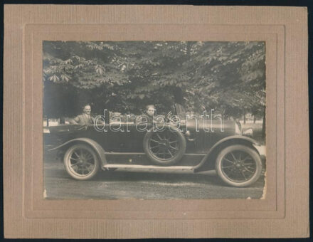cca 1930 Nagy Fiat túraautó fotó kartonon 16x12 cm