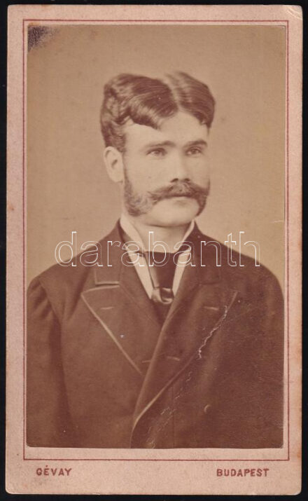 cca 1880 Férfiportré, keményhátú fotó Gévay budapesti műterméből, 10,5×6,5 cm