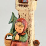 Hummel Goebel kerámia figura. Eredeti dobozában. Kézzel festett, jelzett, hibátlan. leírással