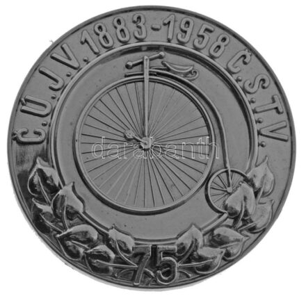 Csehszlovákia 1958. 'Č.Ú.J.V. 1883-1958 Č.S.T.V. - 75' fém kerékpáros emlékérem, eredeti tokban. Az érem eredetileg az eredeti tokba rögzítve (ragasztás elengedett) T:AU Czechoslovakia 1958. 'Č.Ú.J.V. 1883-1958 Č.S.T.V. - 75' metal