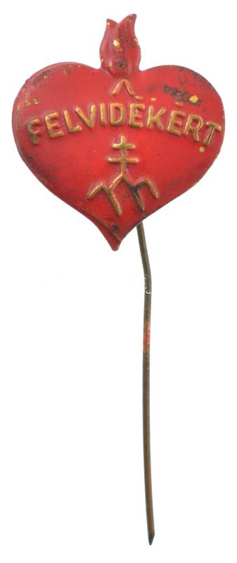 ~1930. 'A Felvidékért' festett bronz kitűző, piros (21x23mm) T:XF kicsit megkopott festés