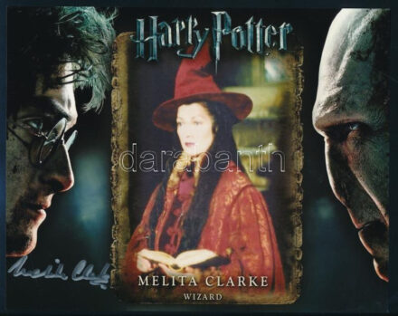 Melita Clarke színésznő, a 'Harry Potter és a bölcsek köve' c. film szereplőjének autográf aláírása őt ábrázoló fotónyomaton, tanúsítvánnyal, 25x20 cm / Autograph signed photo of Melita Clarke actress, who played a role in