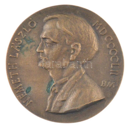 Borsos Miklós (1906-1990) 1952. 'Németh László MDCCCCLII' kétoldalas, öntött bronz emlékérem dísztokban (78mm) T:AU patina