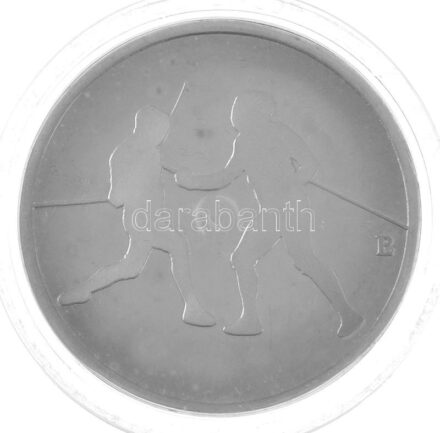 1990. 'Magyar Csapat 1992 - CITIVS, ALTIVS, FORTIVS / Vívás' a Barcelonában rendezett nyári Olimpia alkalmából készült, jelzetlen Ag emlékérem kapszulában, sorszámozott '3809' tanúsítvánnyal, eredeti dísztokban. Szign.: Papp