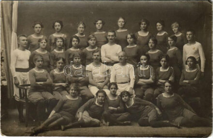 Tornacsapat / gymnastics team photo (EK)