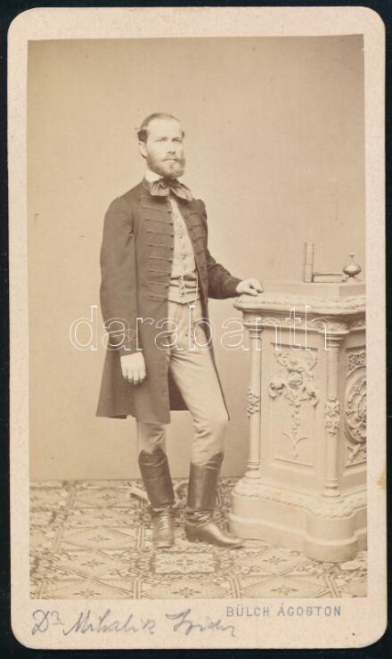 cca 1870 dr. Mihalik Izidor jogász, a Vakok Intézetének Igazgatója vizitkártya. Pest, Bűlch Ágoston műterméből