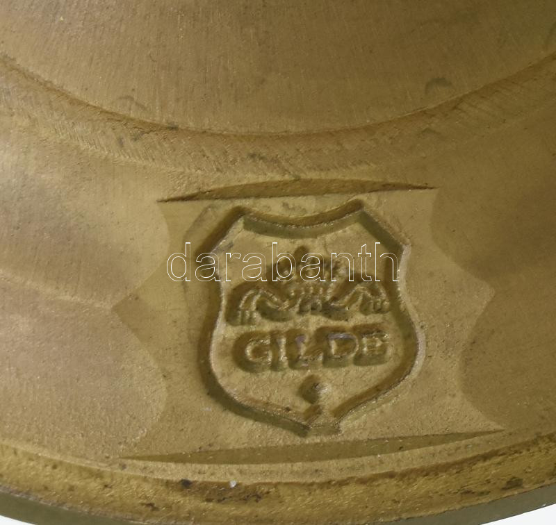 3 db réztárgy (kiöntő, gyertyatartók), egy jelzett, m: 12,5-17 cm - Image 2