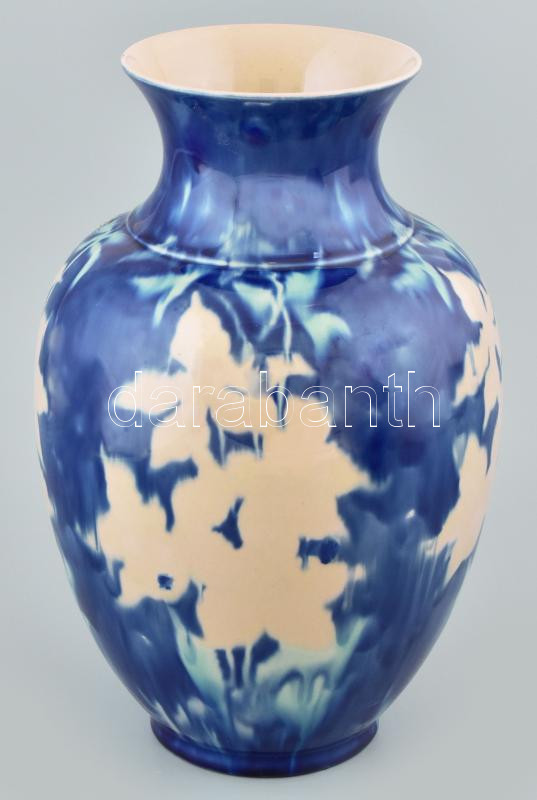 Zsolnay alapmázas váza. Jelzés nélkül, hibátlan, m: 30 cm