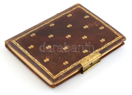1916 Kamasz lány naplója a háború éveiről. Dekoratív kapcsos, aranyozott egészbőr kötésben német nyelven kb 60 oldal. Kapocs sérült / German language diary of a girl from war times. Nice leather binding.