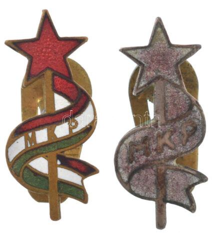 ~1950. 'MKP (Magyar Kommunista Párt)' (2xklf) zománcozott és festett fém gomblyukjelvények (26x10mm) T:AU-VF az egyikről lekopott a festék