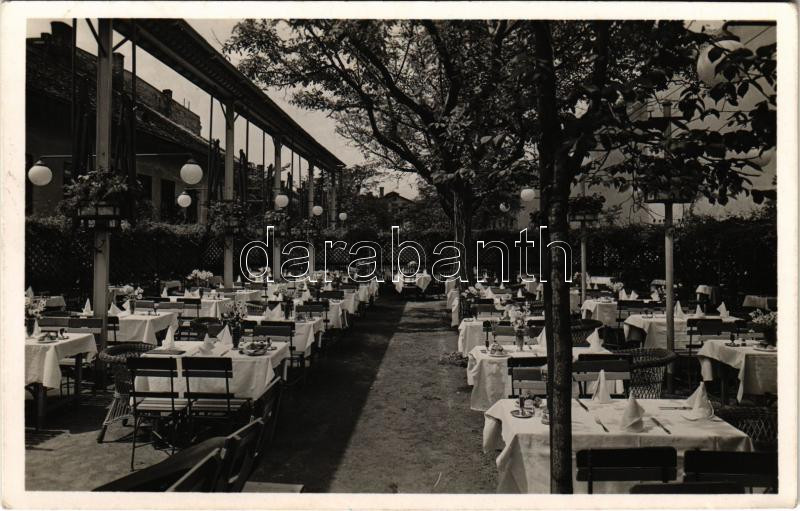 1943 Budapest II. Schrettner István 'Négy Szürke' sörözője, fülkék, kerthelyiség. Margit körút 83.