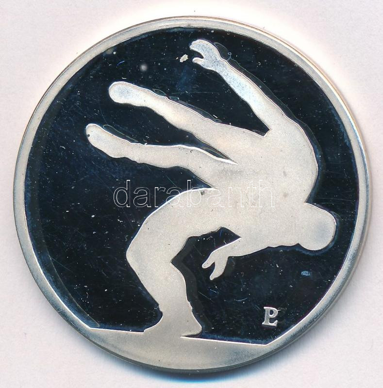 1990. 'Magyar Csapat 1992 - CITIVS, ALTIVS, FORTIVS' jelzetlen olimpiai Ag emlékérem. Szign.: Papp László (31,5g/0,925/42,5mm) T:AU (eredetileg PP) patina, ujjlenyomat Hungary 1990. 'Hungarian Team 1992 - CITIVS, ALTIVS, FORTIVS' unmarked Ag - Image 2