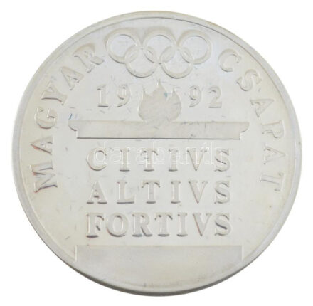 1990. 'Magyar Csapat 1992 - CITIVS, ALTIVS, FORTIVS' jelzetlen olimpiai Ag emlékérem dísztokban. Szign.: Papp László (31,17g/0,925/42,5mm) T:AU (eredetileg PP) patina, ujjlenyomat Hungary 1990. 'Hungarian Team 1992 - CITIVS, ALTIVS, FORTIVS'