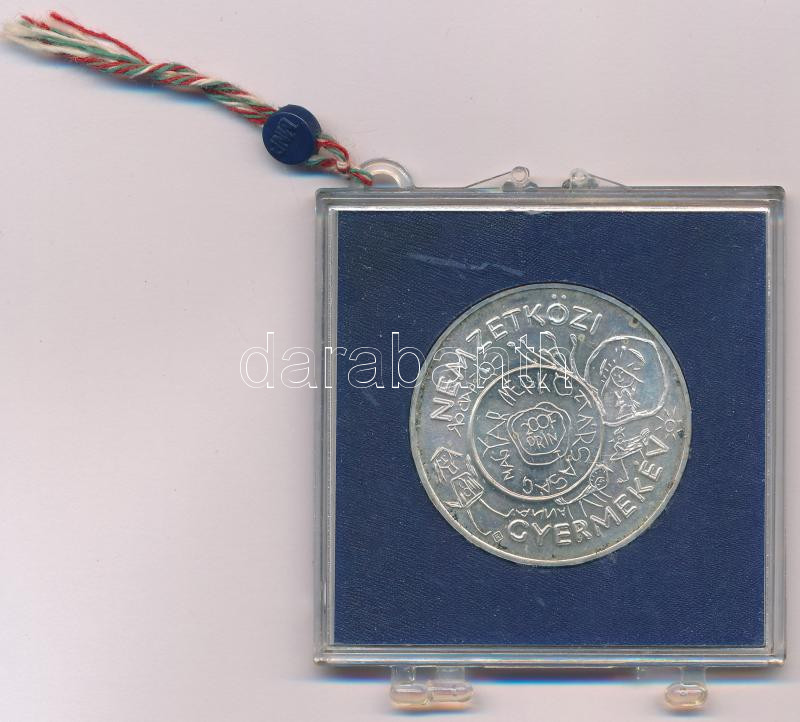 1979. 200Ft Ag 'Nemzetközi gyermekév' eredeti, plombált 'MNB' plasztiktokban T:BU kis patina Adamo EM57 - Image 2