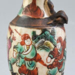 Antik Japán mini váza csata jelenettel . Kézzel festett kerámi, hibátlan. XIX. sz vége. / Antique Japanese porcelain vase Hand painted 9 cm