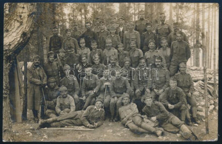 1917. KUK Infanterieregeiment 105 csoportképe, tábori postaként feladva fotólap