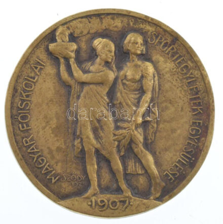 Sződy Szilárd (1878-1939) 1939. 'Magyar Főiskolai Sportegyletek Egyesülése - 1907 / Bajnoki érem' bronz díjérem, hátoldalán 'Gerenda III. 1939' gravírozással (40mm) T:AU patina / Hungary 1939. 'Magyar Főiskolai Sportegyletek