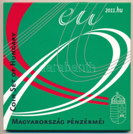 2011. 5Ft-200Ft (6xklf) forgalmi sor szettben, 'Magyarország pénzérméi' sorozat, belső tok ragasztása kissé elengedett T:BU