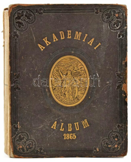 Magyar Akadémiai Album 1865. A Magyar Tudományos Akadémia megnyitásának emlékéül. Pest, 1865, Schrecker Ignácz fényirdája, 1 (címlap) + 19 (számozott) t. Paszpartuba foglalt, ovális alakú fotókkal (látható méret: 12,5x10,5 cm).