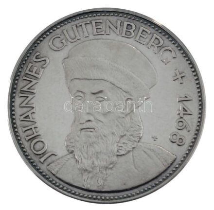 Németország DN 'Gutenberg Múzeum, Mainz' kétoldalas jelzett Ag emlékérem (14,82g/1.000/34mm) T:AU (eredetileg PP) felületi karcok Germany ND 'Gutenberg Museum, Mainz' two-sided, hallmarked Ag medallion (14,82g/1.000/34mm) C:AU (originally