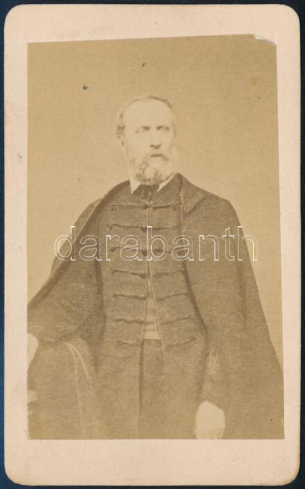 Érszentkirályi Szentkirályi Móric (1807/1809-1882) politikus, Pest-Pilis-Solt-Kiskun vármegye alispánja és országgyűlési képviselője, Szentkirályi Albert apja, Budapest egyesítése előtt Pest utolsó választott főpolgármestere