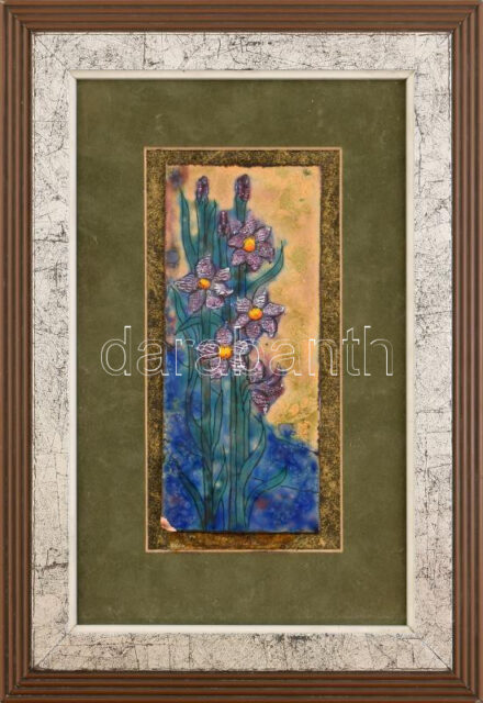 Kővágóné Zsóri Balogh Erzsébet (1955-): Virágok. Tűzzománc, rézlemez, jelzett, bal alsó sarkában kissé deformált, hátoldalán német nyelvű tanúsítvánnyal, fakeretben, keretből kimozdult, 19×8,5 cm