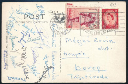 1953 Párizs, az Aranycsapat tagjai által aláírt képeslap a 6:3-as diadal után: Buzánszky, Puskás, Budai, Hidegkuti, Kocsis, stb összesen 17 játékos. / Autograph signed poscard of the Hungarian national football team from London after the